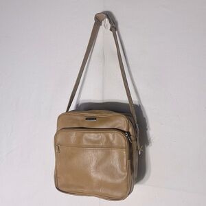 Vintage Samsonite Tan Carry On Travel Bag